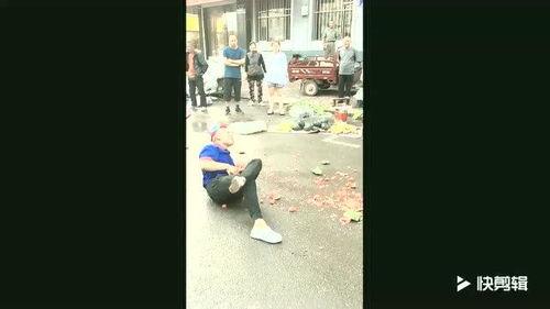 吃瓜小伙驾驶视频,惊险刺激的驾驶瞬间