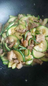 云南小瓜的瓜心可以吃吗,美味与营养的双重享受